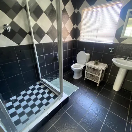 Tula@159 Hotel Bloemfontein Room photo